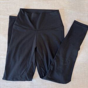 Sleek Black High-Rise Leggings